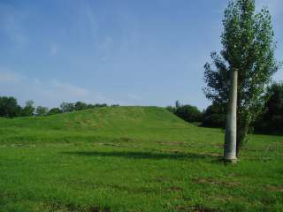 Sopron, Bécsi domb: Nemesis szentély 1.kép.jpg Sopron, Bécsi domb: Nemesis szentély 1.kép.jpg